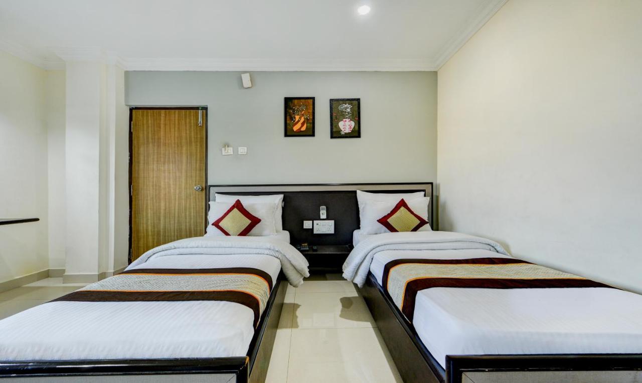 Saibala Transit Hotel Chennai Exterior foto