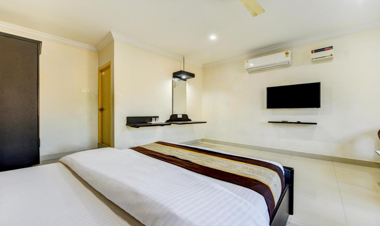Saibala Transit Hotel Chennai Exterior foto
