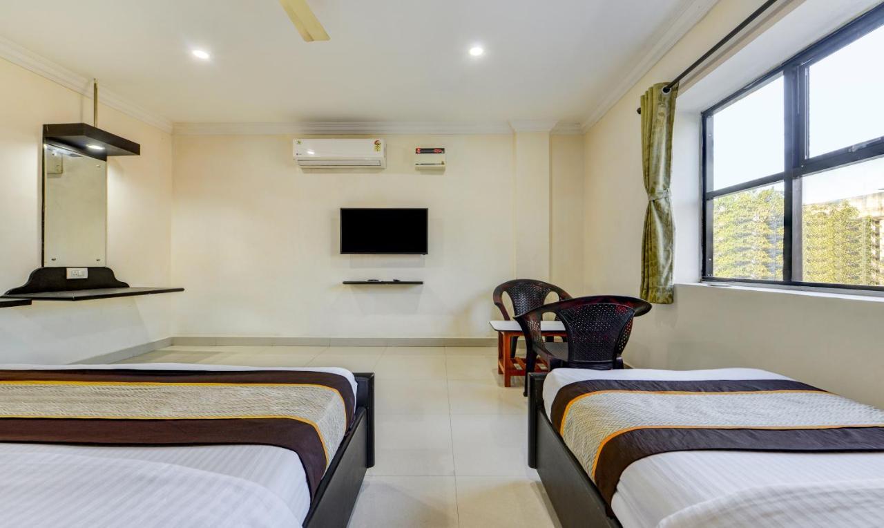Saibala Transit Hotel Chennai Exterior foto